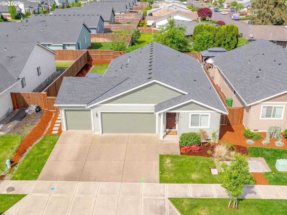 483 Killian Spring Dr, Woodburn, OR 97071 - #1