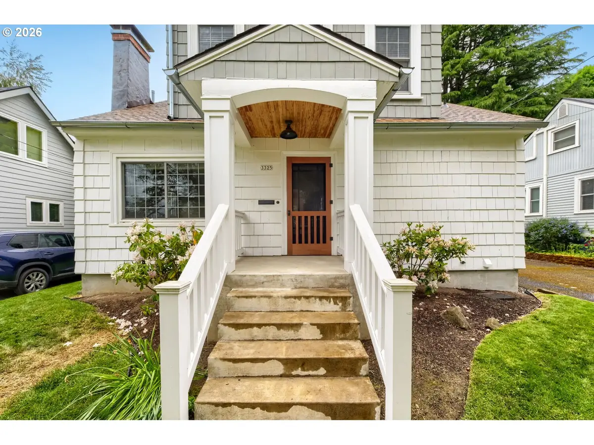 3325 NE Siskiyou St, Portland, OR 97212 - #1