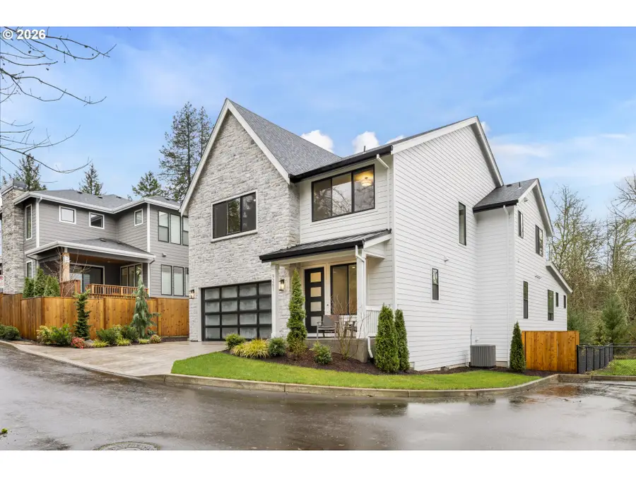 9261 SW Mackayla Pl, Portland, OR 97223 - #3