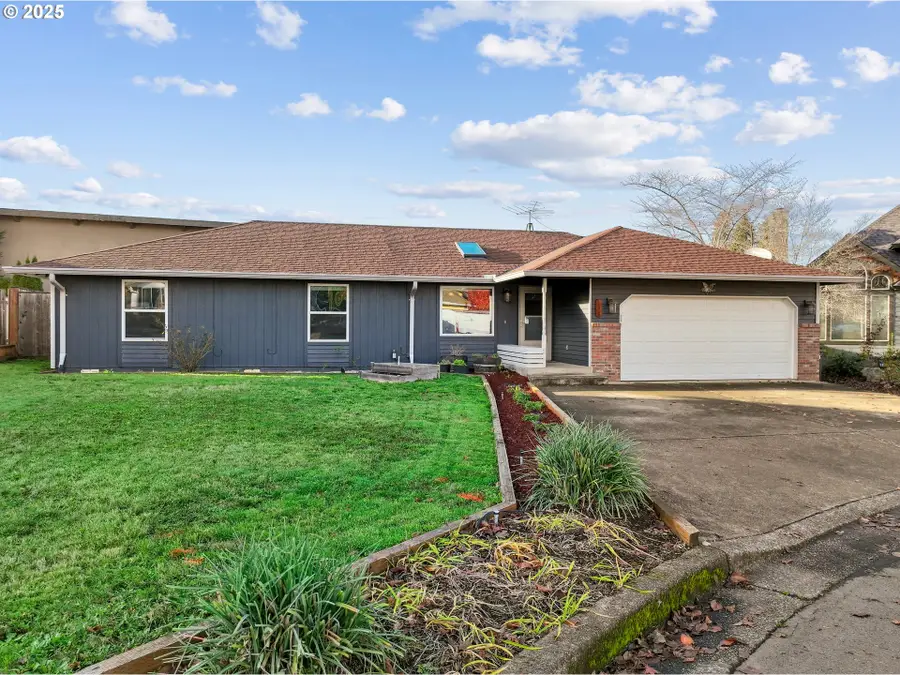 1005 NW Cazadero Ct, Estacada, OR 97023 - Image #2