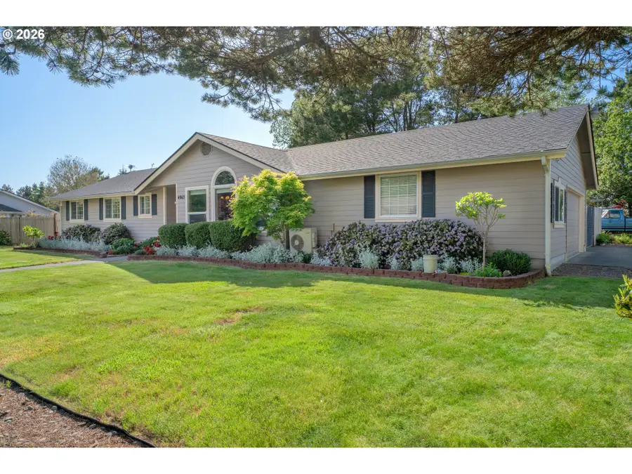 4065 Munsel Creek Dr, Florence, OR 97439 - #3