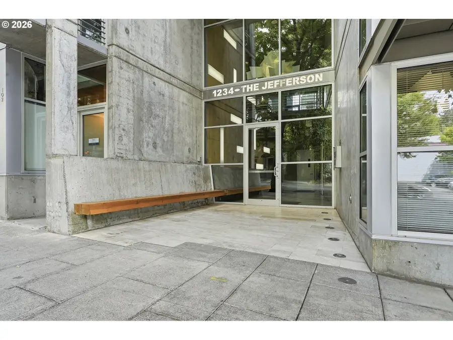 1234 SW 18th Ave #209, Portland, OR 97205 - #2