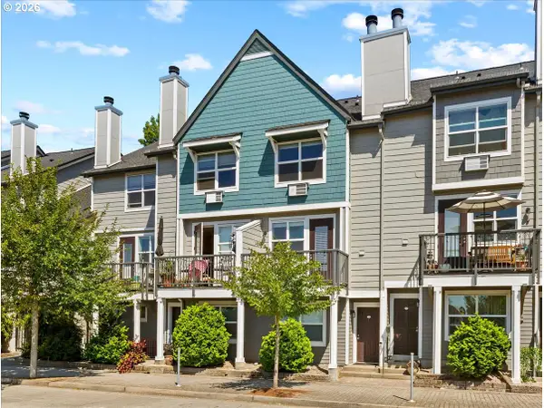 758 SE Fairwinds Loop, Vancouver, WA 98661