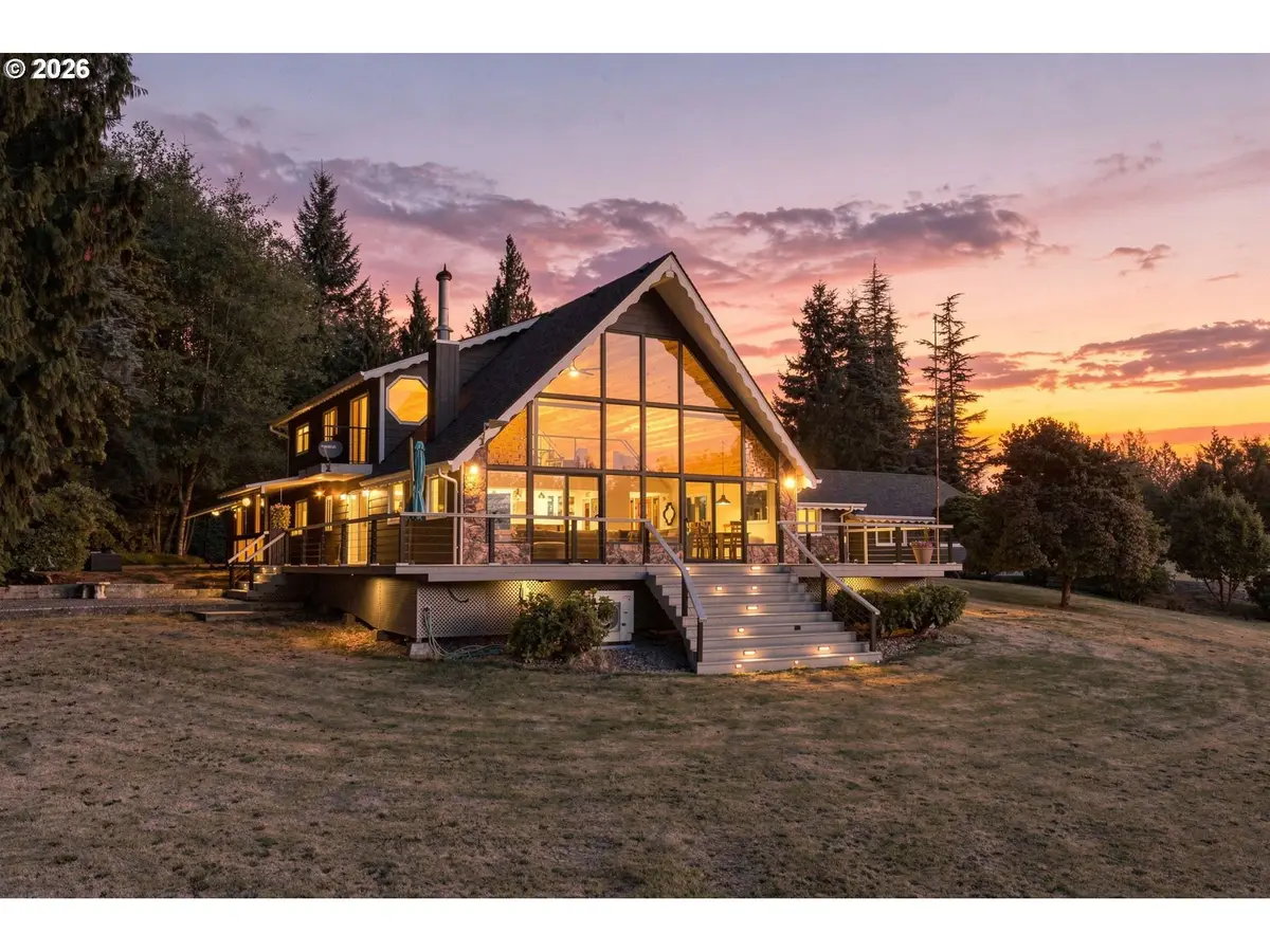 222 Newt Estates Rd, Longview, WA 98632 - #1