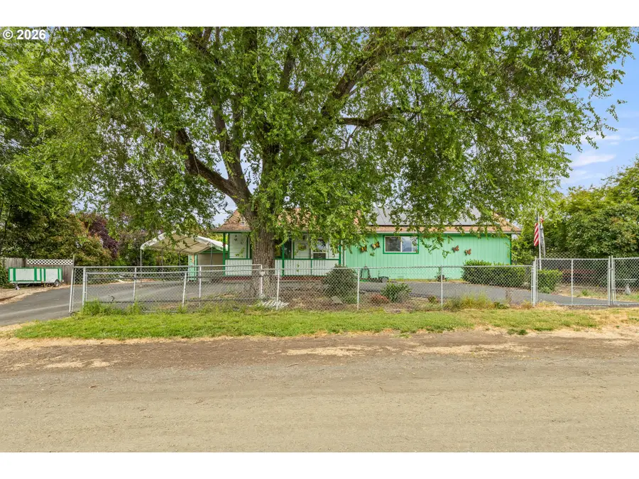 4969 Golding St, Roseburg, OR 97471 - #3
