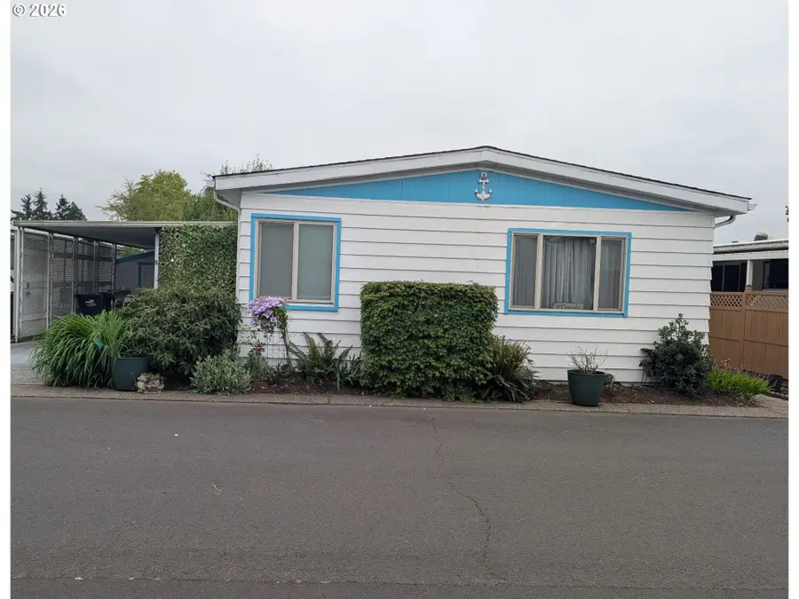 1800 Lakewood Ct #135, Eugene, OR 97402 - #2