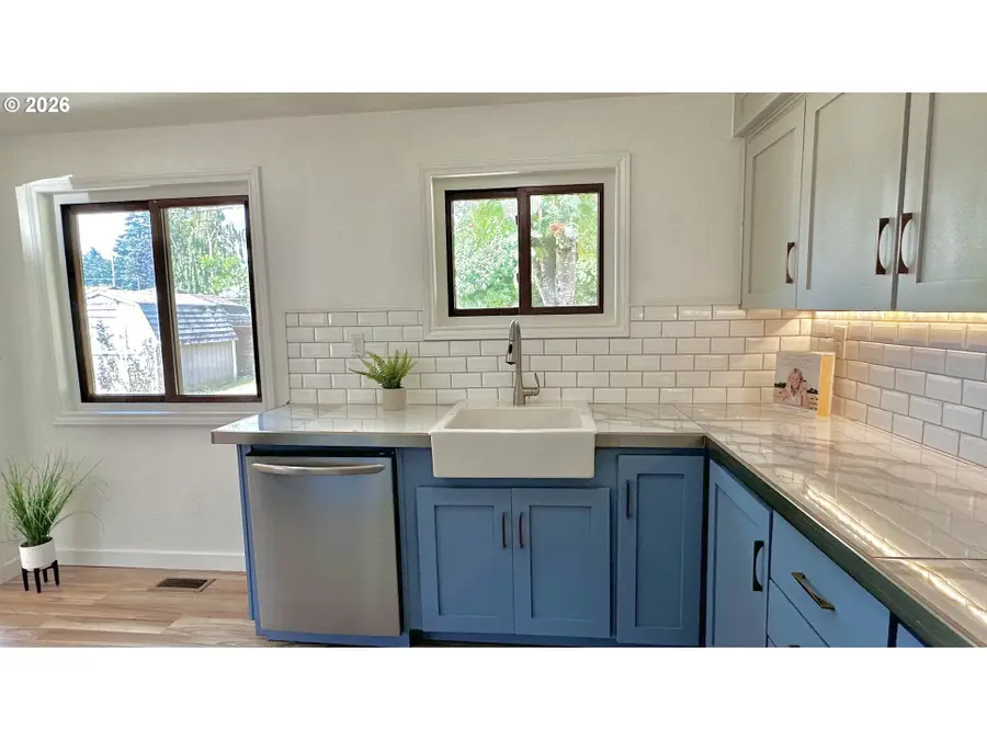1307 NE 190th Pl, Portland, OR 97230 - #3