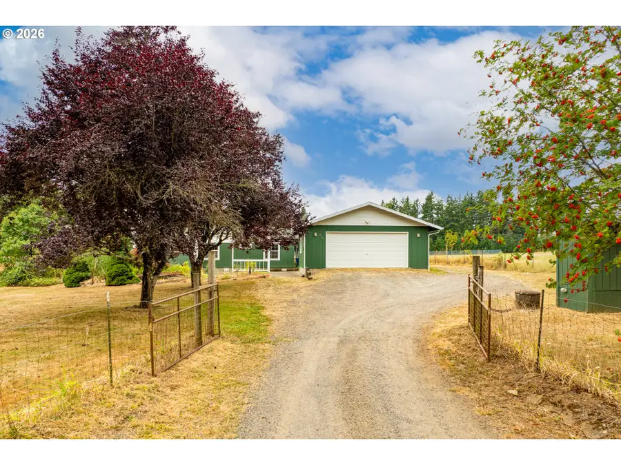 320 NE 312th Ave, Washougal, WA 98671 - #2