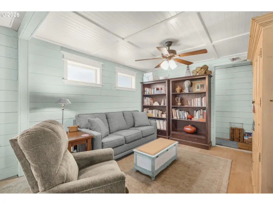 55314 Rosa Rd, Bandon, OR 97411 - #3