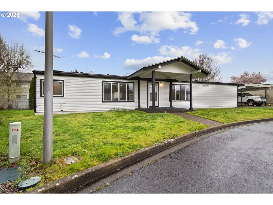 1145 SW Cypress St #8, McMinnville, OR 97128 - #3