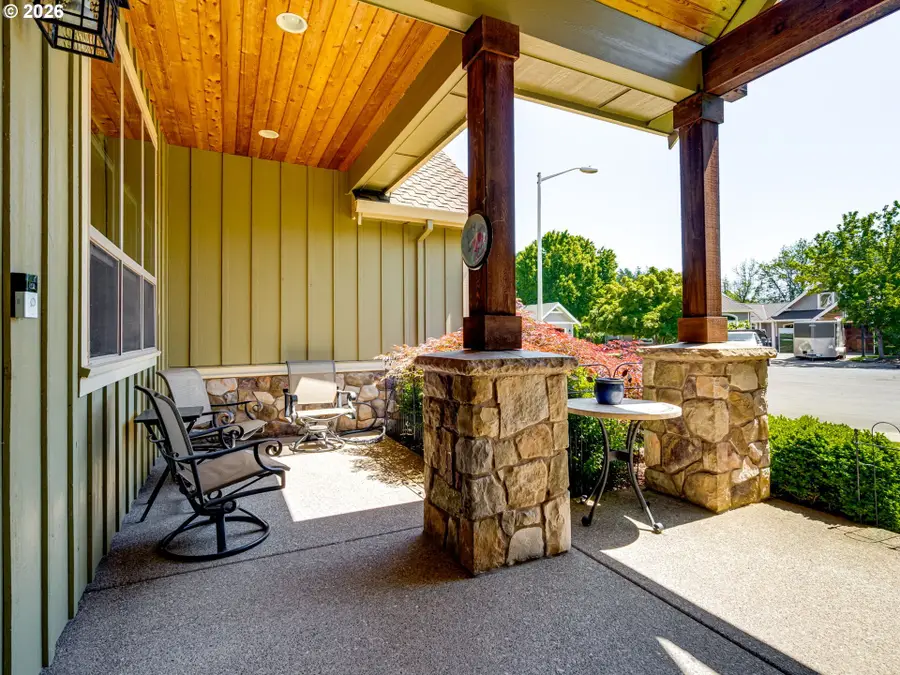 1697 NW Emerson Ct, McMinnville, OR 97128 - #3
