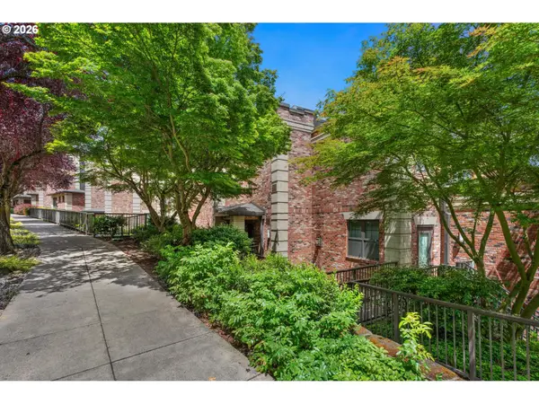 2430 NW Westover Rd #201, Portland, OR 97210