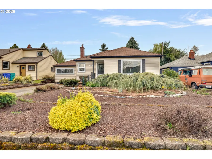 4905 NE 78th Ave, Portland, OR 97218 - #2