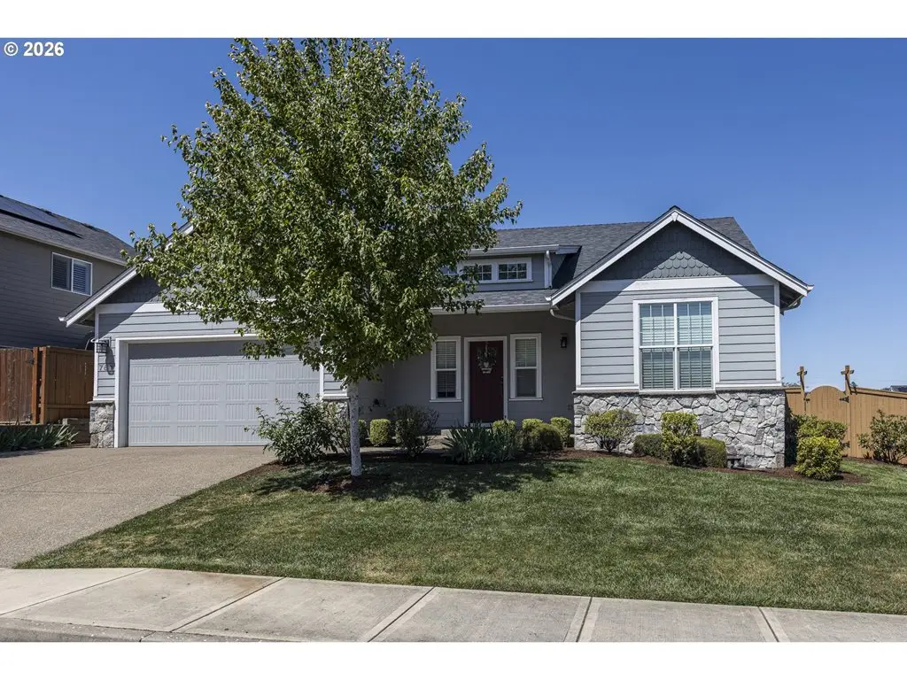 781 E Mckinley St, Carlton, OR 97111 - #1