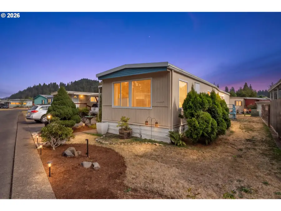 205 S 54th St #12, Springfield, OR 97478 - #2