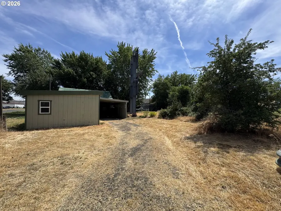 316 SW 22nd St, Pendleton, OR 97801 - #2