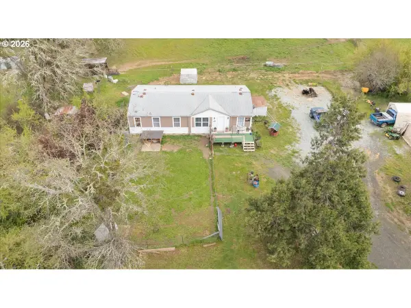 11304 Tiller Trail Hwy, DaysCreek, OR 97429