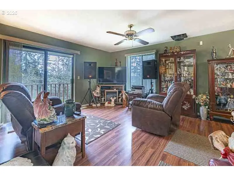 1962 Bunker Hill Rd, Salem, OR 97306 - #2