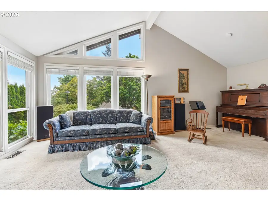 4204 Riverview Dr, West Linn, OR 97068 - #2