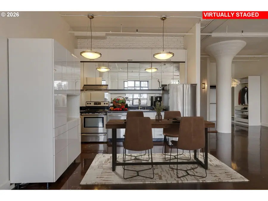 1314 NW Irving St #605, Portland, OR 97209 - #3