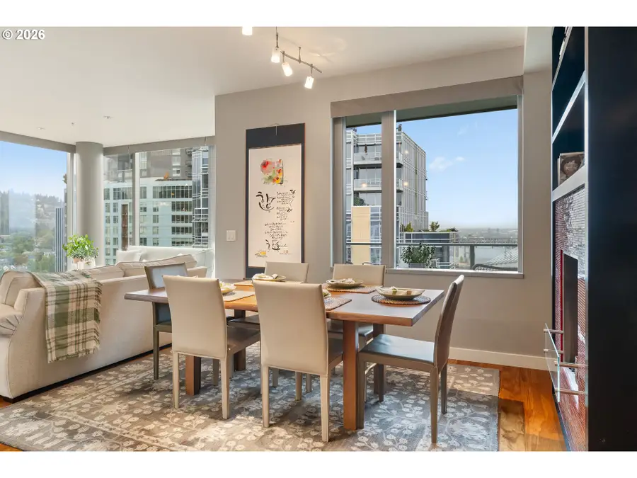 841 S Gaines St #2000, Portland, OR 97239 - #3