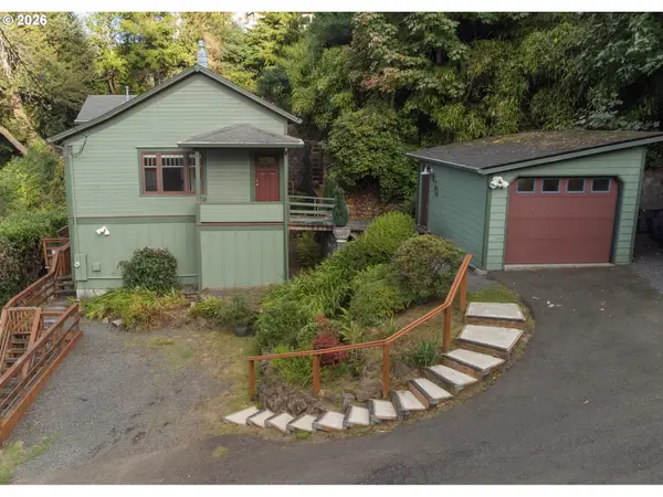 470 3rd St, Astoria, OR 97103