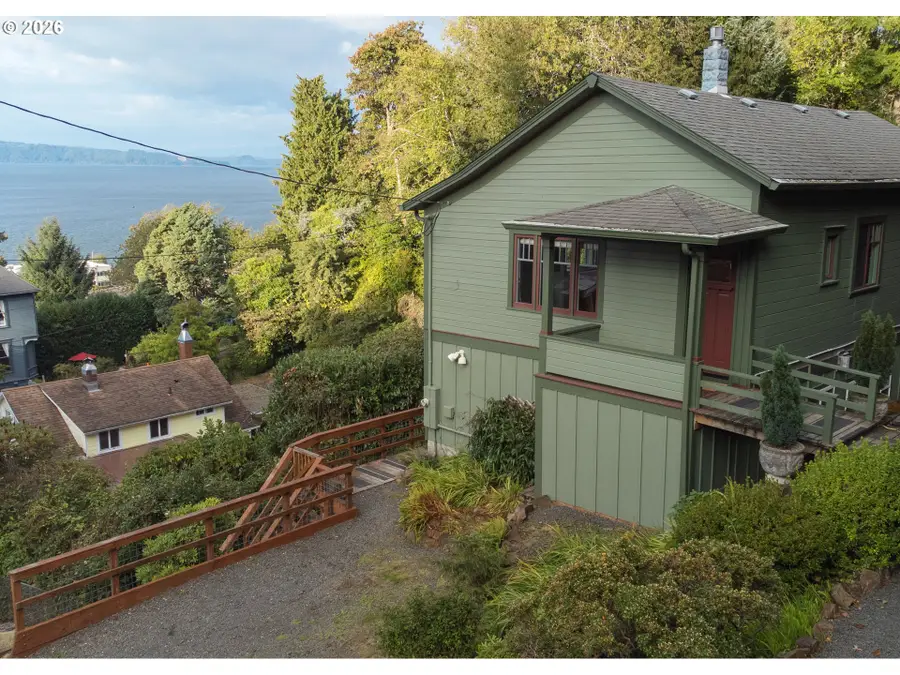 470 3rd St, Astoria, OR 97103 - #2