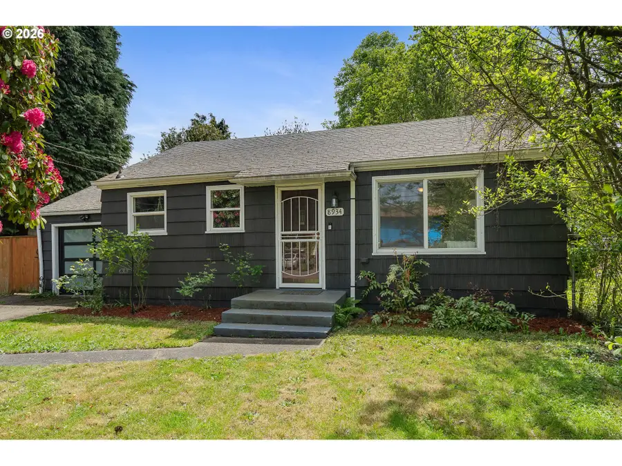8934 NE Sumner St, Portland, OR 97220 - #2