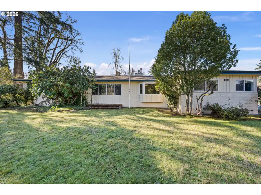 731 S River Rd, Cottage Grove, OR 97424 - #2