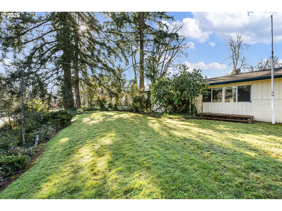 731 S River Rd, Cottage Grove, OR 97424 - #3
