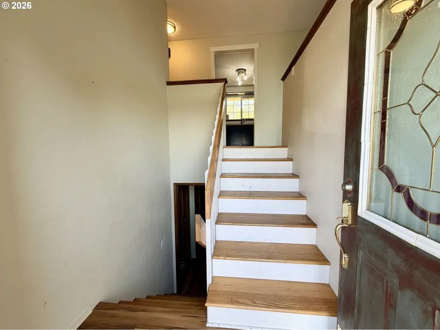 26 NE Nelson Dr, Pendleton, OR 97801 - #2