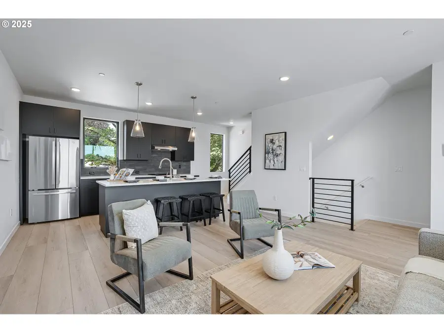 7298 SW 13th Dr, Portland, OR 97239 - #3