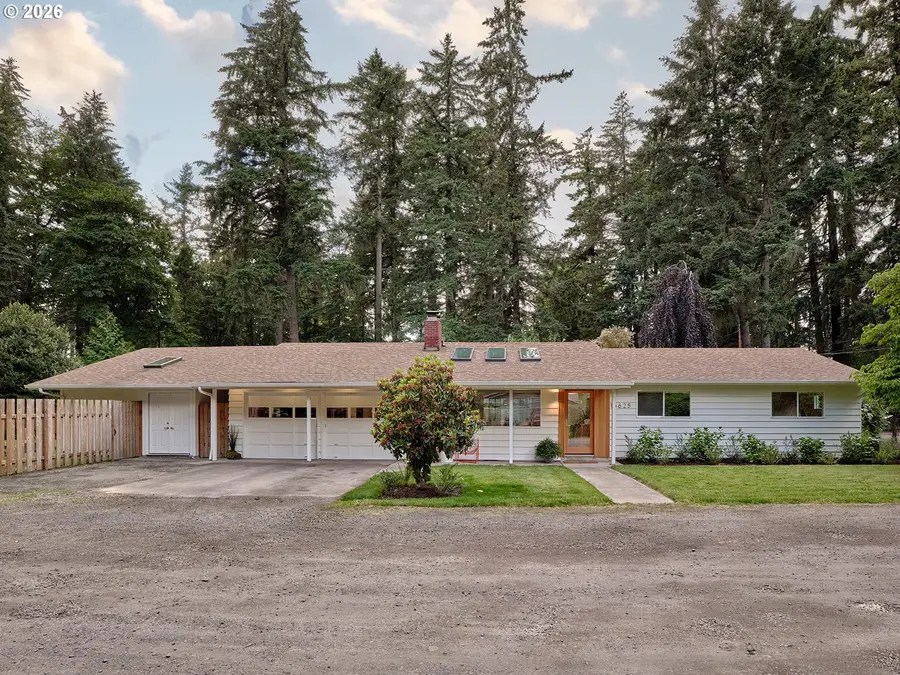 16625 Astor Ave, Lake Oswego, OR 97035 - #2