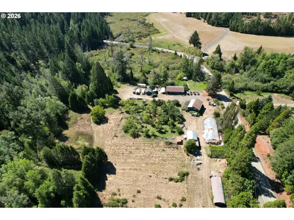 3685 Windy Creek Rd, Glendale, OR 97442