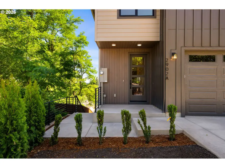 2902 E Mcloughlin Blvd #1, Vancouver, WA 98661 - #3