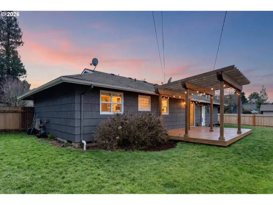 6155 N Hudson St, Portland, OR 97203 - Image #3