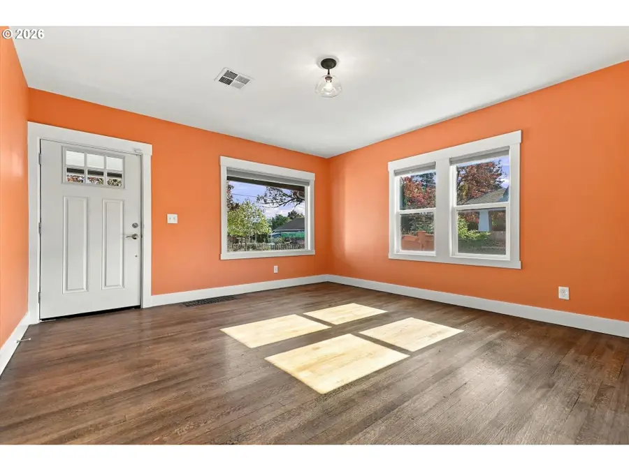 6207 SE 92nd Ave, Portland, OR 97266 - #3