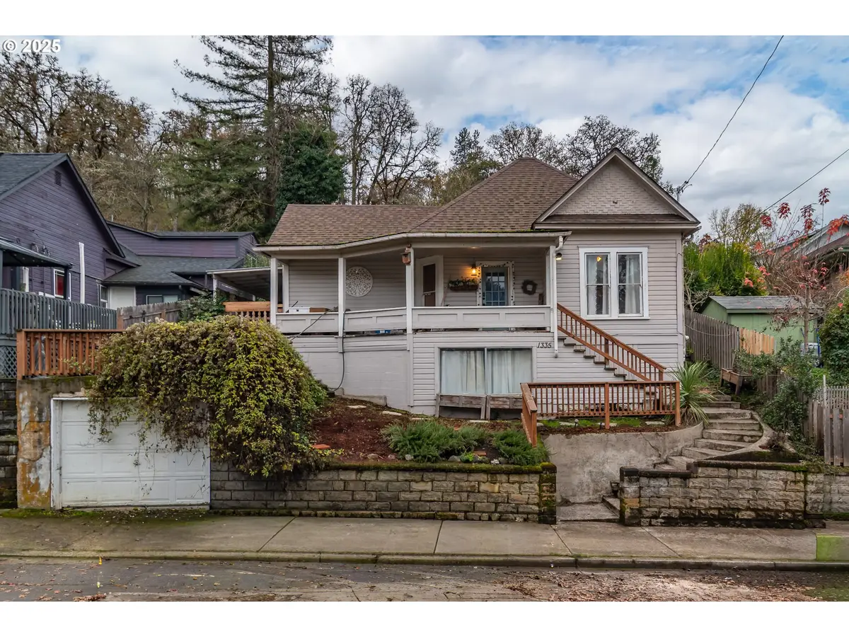 1335 SE Lane Ave, Roseburg, OR 97470 - Image #1