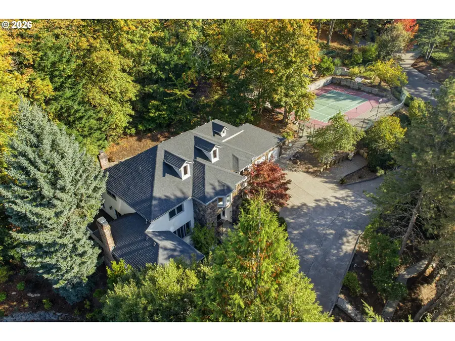 18132 Westview Dr, Lake Oswego, OR 97034 - #3