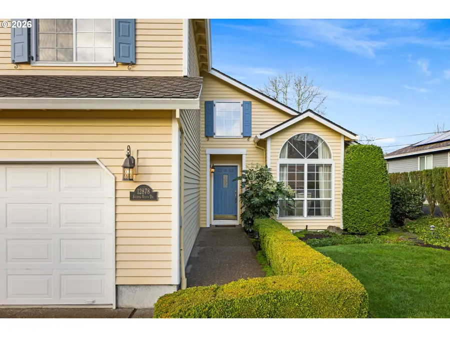 12878 SW Sierra Vista Dr, Lake Oswego, OR 97035 - Image #3