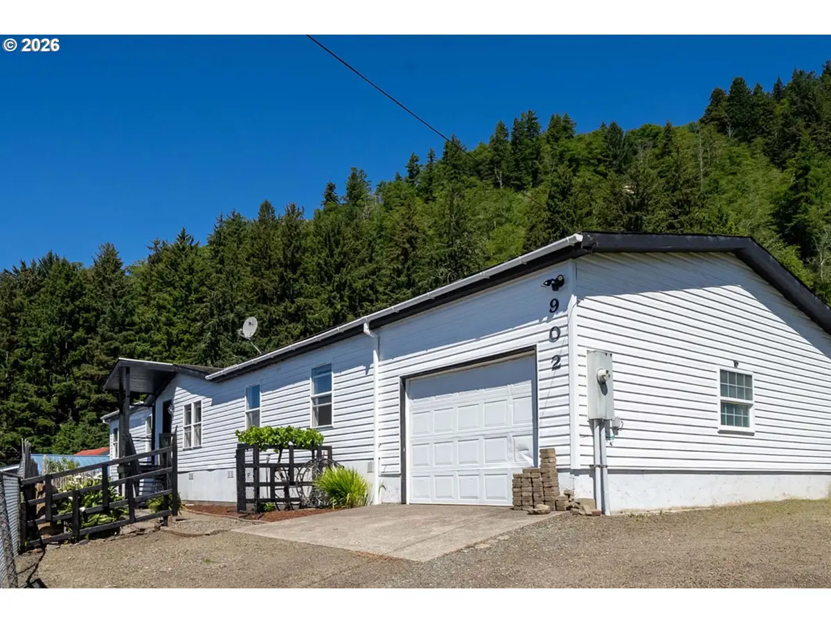 902 Acacia Ave, Garibaldi, OR 97118 - #1