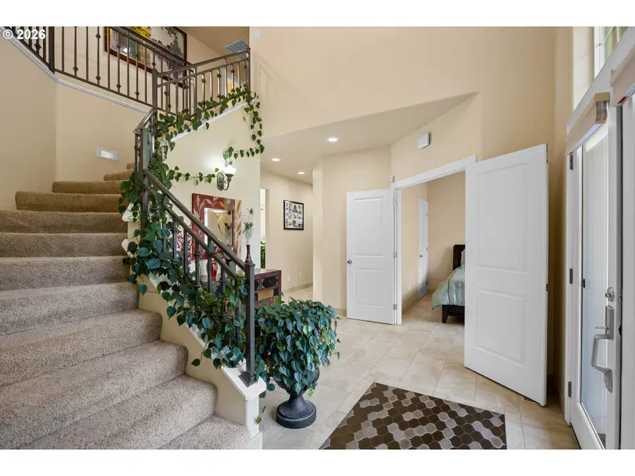 2744 NW Daysha Dr, Roseburg, OR 97471 - #3