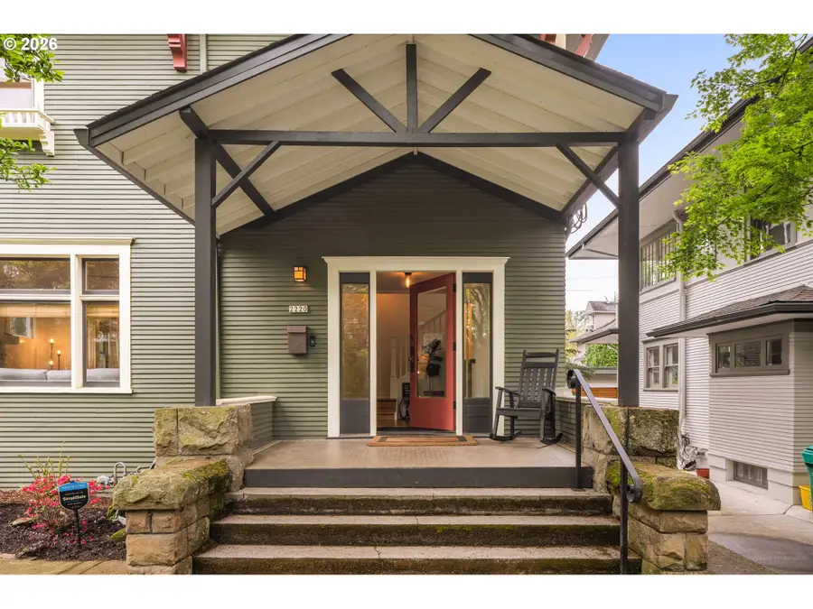 2220 NE Clackamas St, Portland, OR 97232 - #3