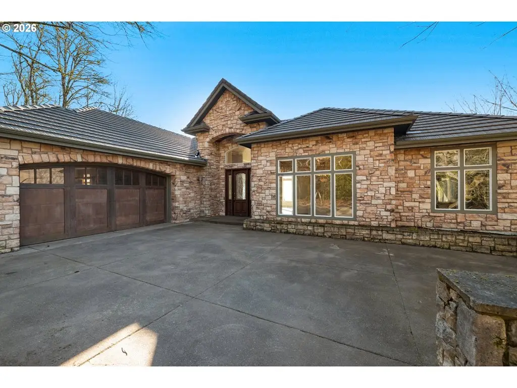 8336 NW Thompson Rd, Portland, OR 97229 - Image #1