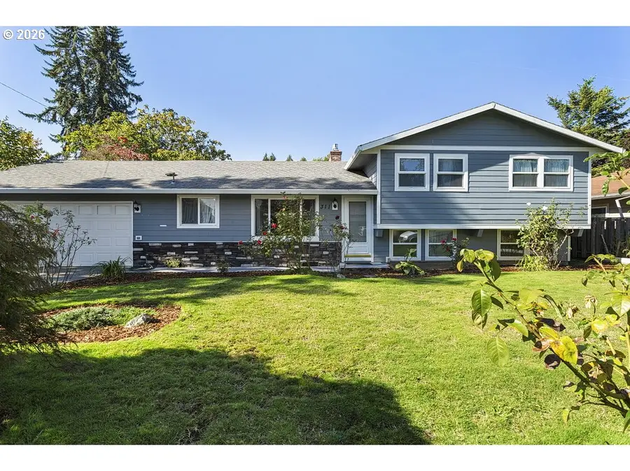311 SE 155th Pl, Portland, OR 97233 - #2