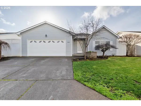 4240 NE Paintbrush Ct, Salem, OR 97305