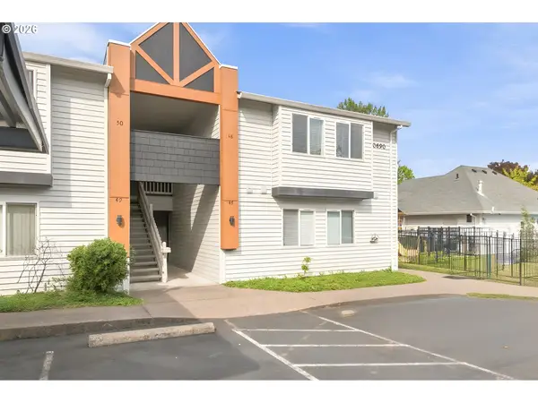 10690 SW Davies Rd #48, Beaverton, OR 97008