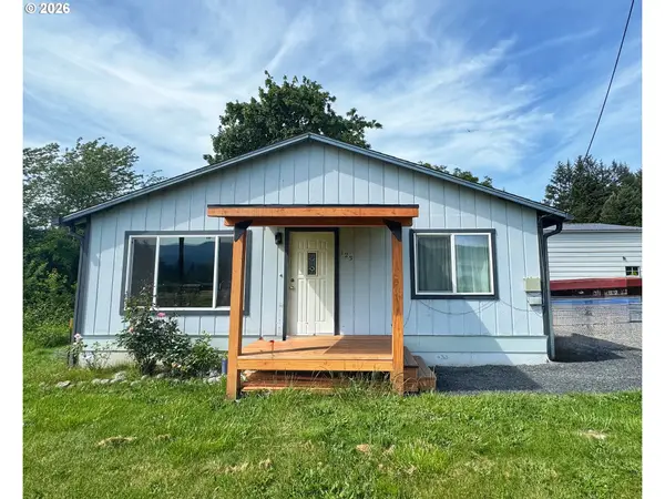 123 N Santiam Hwy, Gates, OR 97346