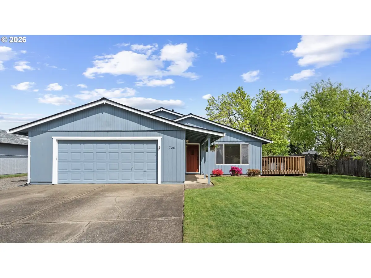 726 NE 17th Ave, Canby, OR 97013 - #1