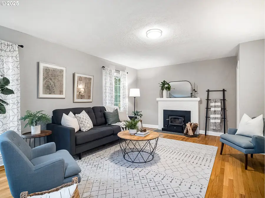 2016 NE Dekum St, Portland, OR 97211 - Image #3